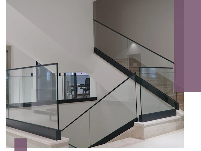 Стеклянные перила премиум-класса с установкой в Шелехове