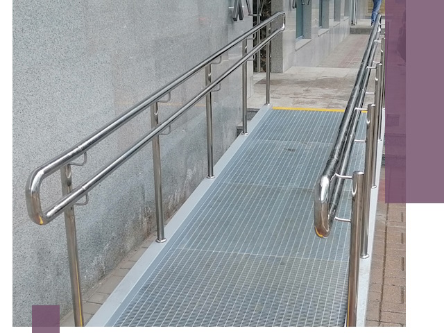 Пандусы для инвалидов в Шелехове — изготовление и монтаж