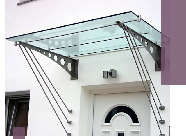 Козырьки над входом под ключ в Шелехове — изготовление и монтаж