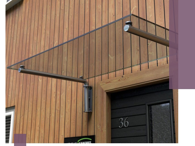 Стеклянные козырьки на входы и фасады в Шелехове