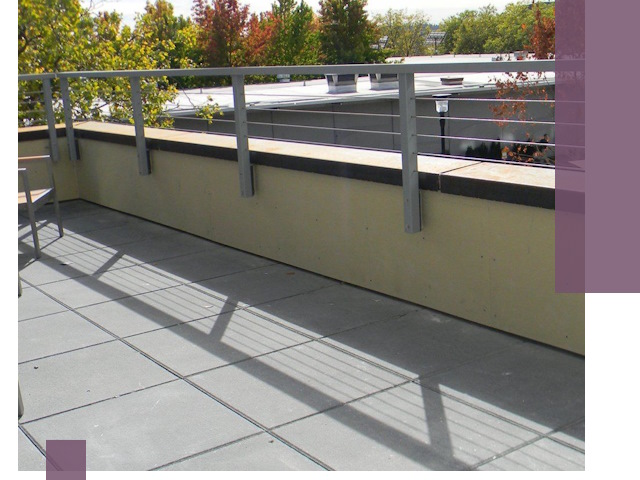 Металлические парапеты под ключ в Шелехове: монтаж и изготовление