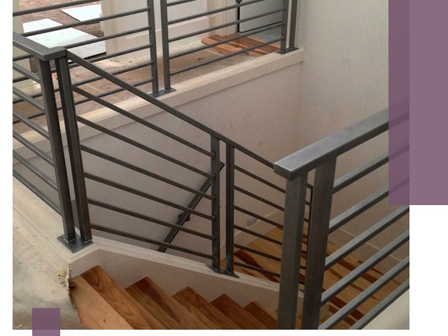 Изготовление поручней из металла и дерева в Шелехове